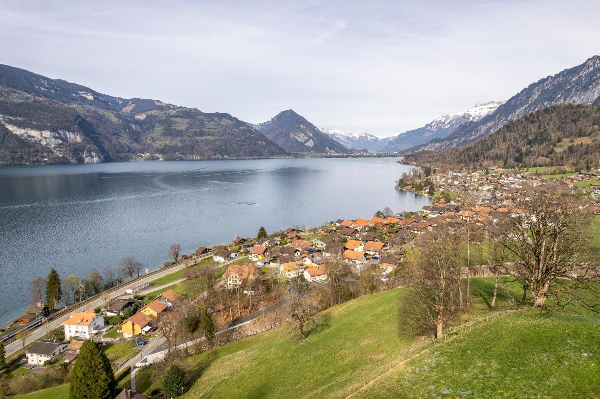 Apartment Bijou Side Terrace - Panorama-terrasse Mit Seeblick Leissigen